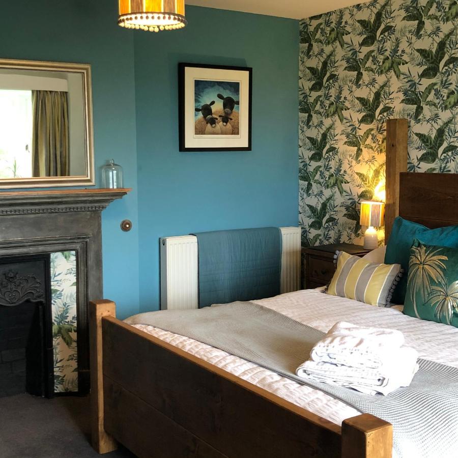 The Hollow Bed And Breakfast Great Longstone Exteriér fotografie