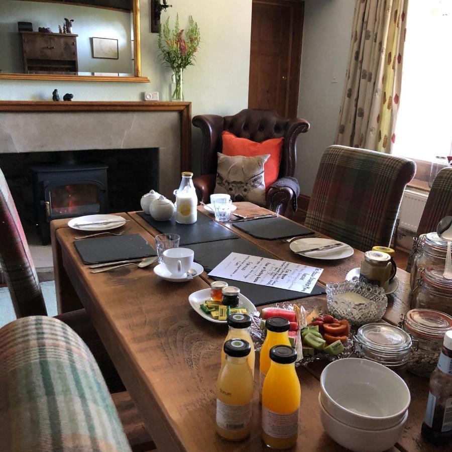 The Hollow Bed And Breakfast Great Longstone Exteriér fotografie